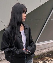 ブラックフェイクレザー襟付きジャケット