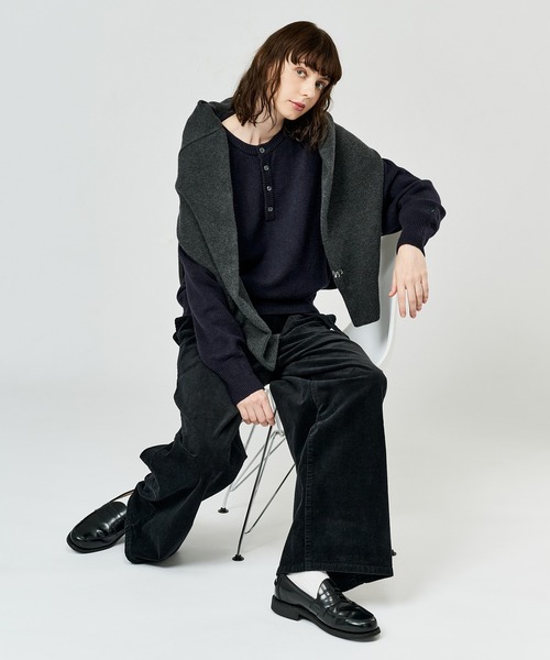 WETTEMPT(ウィテンプト)の「BRUSHED HENLEY NECK KNIT / ブラッシュドヘンリーネックニット(ニット/セーター・メンズ・チャコールグレー/ネイビー/ブラウン・SMALL/MEDIUM/LARGE)」の19枚目の写真