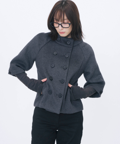 Miseki SEOUL(ミセキソウル)の「Double button layered short coat CHARCOAL(チェスターコート・レディース・その他・1/2)」の1枚目の写真