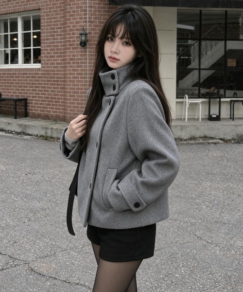Aelina(エリナ)の「ステンカラーシングルブレストメルトンショートコート(ステンカラーコート・レディース・チャコールグレー/ブラック/ライトベージュ・FREE)」の9枚目の写真