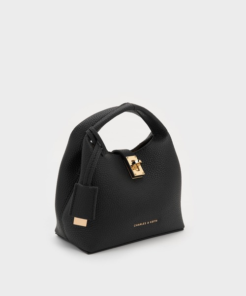 CHARLES & KEITH(チャールズ & キース)の「Chance ミニチャンス ターンロック バケットバッグ(ショルダーバッグ・レディース・チョコ/ピンク系その他3/ブラック・S)」の6枚目の写真