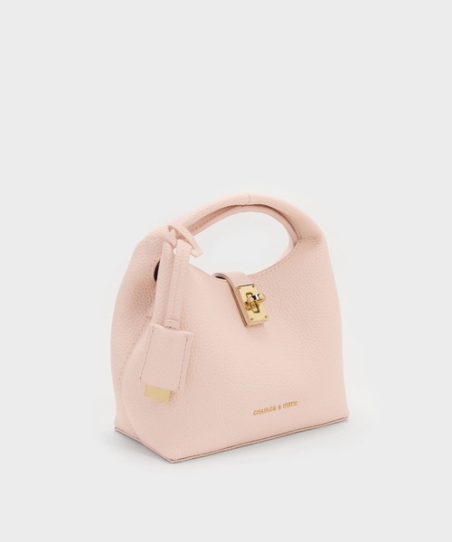 CHARLES & KEITH(チャールズ & キース)の「Chance ミニチャンス ターンロック バケットバッグ(ショルダーバッグ・レディース・チョコ/ピンク系その他3/ブラック・S)」の9枚目の写真
