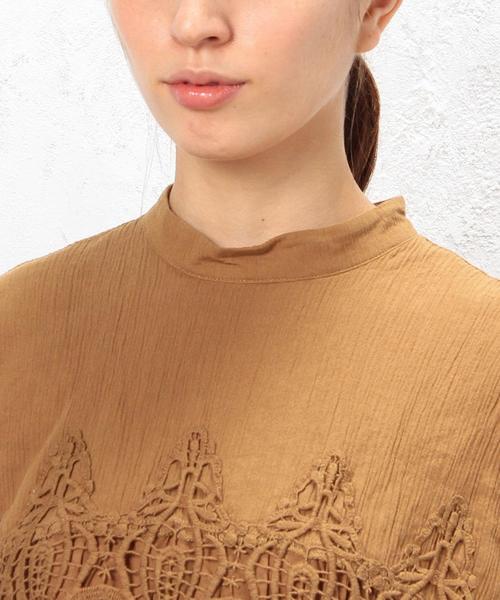 green label relaxing(グリーンレーベルリラクシング)の「CB C ヨウリュウ モチーフレース N/SL ブラウス◆(シャツ/ブラウス・レディース・オフホワイト/ブラウン/ネイビー・FREE)」の11枚目の写真