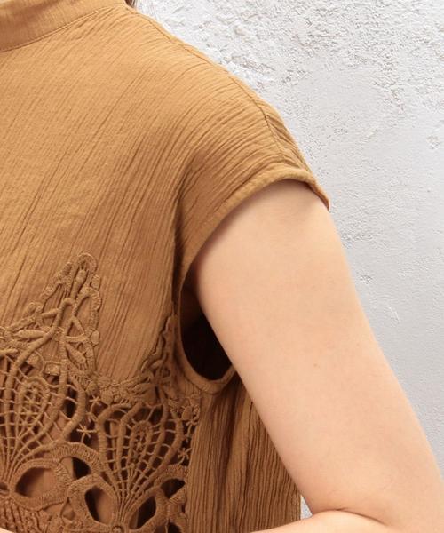 green label relaxing(グリーンレーベルリラクシング)の「CB C ヨウリュウ モチーフレース N/SL ブラウス◆(シャツ/ブラウス・レディース・オフホワイト/ブラウン/ネイビー・FREE)」の12枚目の写真