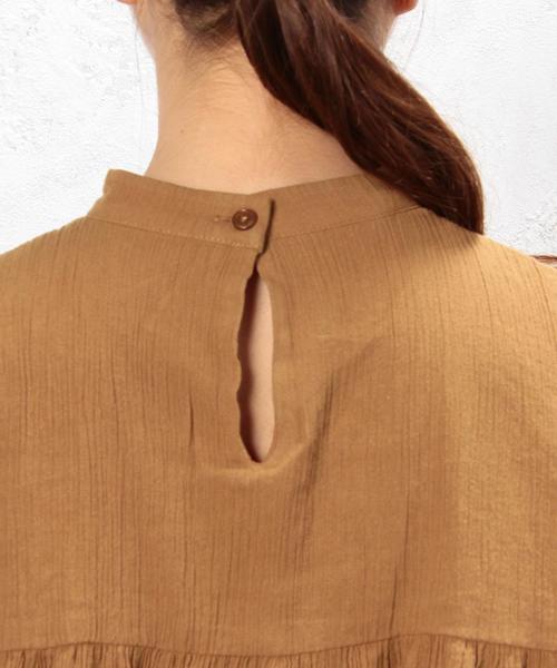 green label relaxing(グリーンレーベルリラクシング)の「CB C ヨウリュウ モチーフレース N/SL ブラウス◆(シャツ/ブラウス・レディース・オフホワイト/ブラウン/ネイビー・FREE)」の4枚目の写真