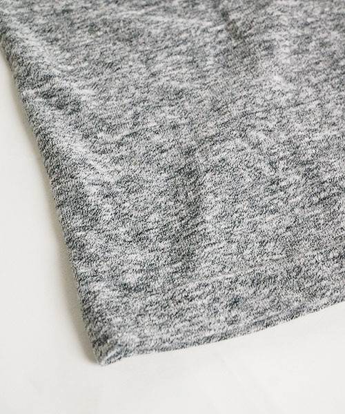 GRAND GLOBAL(グランドグローバル)の「GRAND GLOBAL / ヴィンテージUネックTシャツ (Tシャツ/カットソー・メンズ・ホワイト/グレー/ブルー・42/38/40)」の10枚目の写真