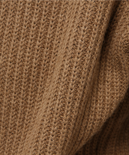 UNITED TOKYO（ユナイテッドトウキョウ）の「リュクスキャメル100ニットプルオーバー（ニット/セーター・レディース・ブラウン/ベージュ・FREE）」の5枚目の写真