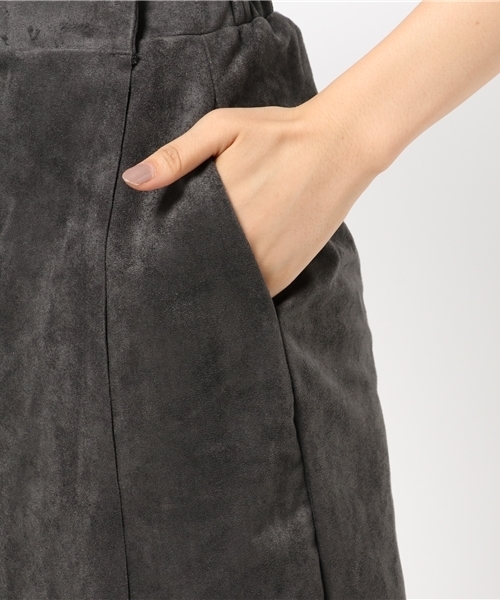 Denime（ドゥニーム）の「フェイクスウェードラップスカート（スカート・レディース・ベージュ/ブラック/カーキ・FREE）」の16枚目の写真