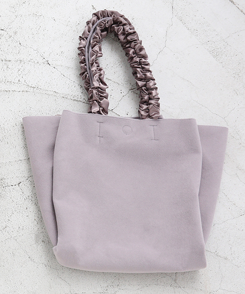 one after another NICE CLAUP(ワンアフターアナザーナイスクラップ)の「フリルA4BAG(トートバッグ・レディース・チャコールグレー/ライトグレー/ピンク・ONE SIZE)」の3枚目の写真