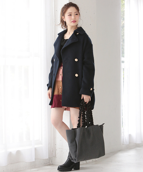 one after another NICE CLAUP(ワンアフターアナザーナイスクラップ)の「フリルA4BAG(トートバッグ・レディース・チャコールグレー/ライトグレー/ピンク・ONE SIZE)」の4枚目の写真