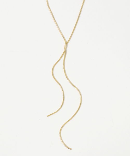 un dix cors（アンディコール）の「スネークチェーンY字ロングネックレス（ネックレス・レディース・ゴールド・ﾌﾘ-）」の7枚目の写真