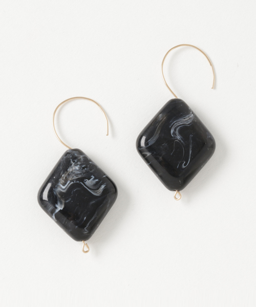 TONE SELECT GOODS(トーンセレクトグッズ)の「【glou】Fake Stone Pierce L(ピアス(両耳用)・レディース・ホワイト/ブラック/グリーン/パープル/イエロー/オレンジ/レッド/ブラウン/グレー/ブルー/ライトグリーン/クリーム・FREE)」の3枚目の写真