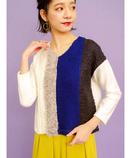 TEVALT(ヴァレット)の「<Titilate valet> カラーポイント Vネック パッチワークトップス(ニット/セーター・レディース・ホワイト/チャコールグレー/ネイビー・38)」の9枚目の写真