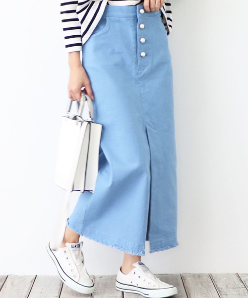 M y u(ミュー)の「フロントスリットパールボタンタイトスカート(スカート・レディース・ブルー/ベージュ/ピンク・ML/SM)」の6枚目の写真