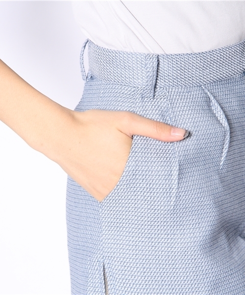 dazzlin（ダズリン）の「サイドＺＩＰショートパンツ（その他パンツ・レディース・ベージュ/ネイビー/ブルー・SMALL/MEDIUM）」の8枚目の写真