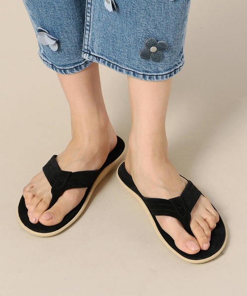 ISLAND SLIPPER（アイランドスリッパ）の「＜ISLAND SLIPPER＞スエードトングサンダル ◆（サンダル・レディース・グレー/ブラック/ブラウン・6/7/5）」の7枚目の写真