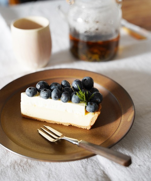 journal standard Furniture (ジャーナルスタンダードファニチャー)の「【yumiko iihoshi porcelain×JSF】別注 プレート M(食器)」|ブラウン