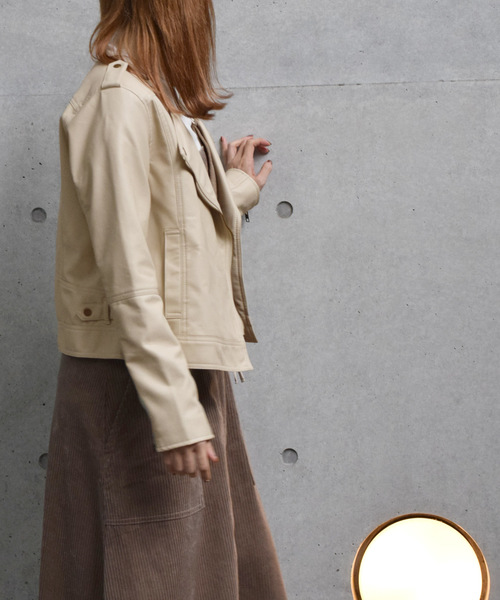 w closet（ダブルクローゼット）の「エコレザーノーカラーライダース_