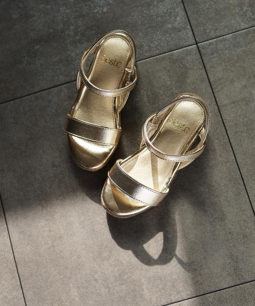 SESTO（セスト）の「【SESTOキッズ】ゴムでフィットする華奢ストラップサンダル（サンダル・キッズ・パープル/イエロー/グレー/ブラック系その他/グリーン/ベージュ/サックスブルー/レッド/ホワイト/ネイビー/グレイッシュベージュ/ゴールド/ブラック/アイボリー/パイソン/ピンク/ミント/レオパード/シルバー/ダークブラウン/チェック/キャメル・21.0cm/19.0cm/18.0cm/17.0cm/20.0cm）」の19枚目の写真