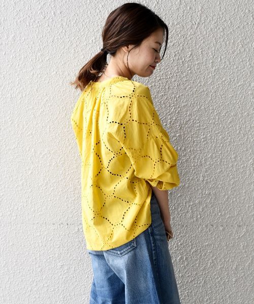 liflattie ships（リフラティ シップス）の「liflattie ships:カットワークレースギャザーブラウス◇（シャツ/ブラウス・レディース・ホワイト/ネイビー/イエロー・SMALL/MEDIUM）」の13枚目の写真