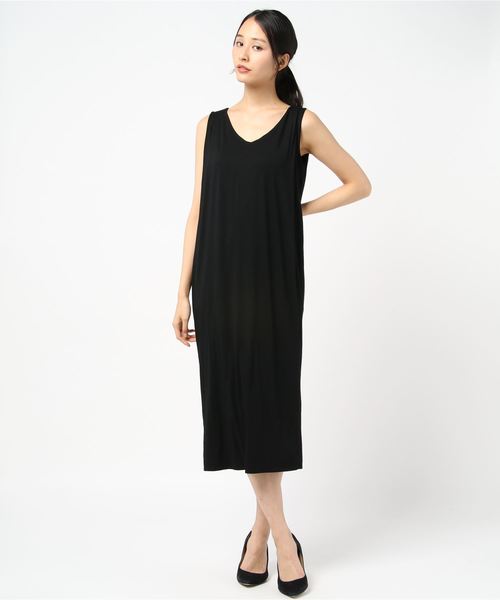 three dots(スリードッツ)の「リファインドジャージー ミディドレス(ワンピース・レディース・ブラック/ネイビー/ライトブラウン・SMALL)」の2枚目の写真