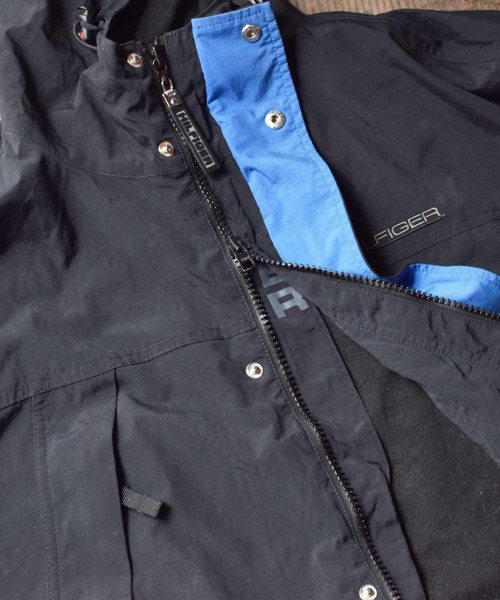 TOMMY HILFIGER（トミーヒルフィガー）の「【ヴィンテージ古着】90's TOMMY HILFIGER/トミーヒルフィガー ナイロンジャケット（ナイロンジャケット・メンズ・ブラック・MEDIUM）」の5枚目の写真