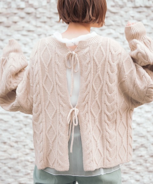 VANNIE U（ヴァニーユー）の「2WAYリボンニット（ニット/セーター・レディース・ベージュ/アイボリー/チョコ・FREE）」の3枚目の写真