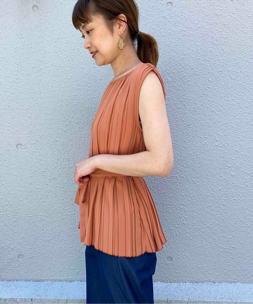 PICCIN（ピッチン）の「ノースリーブプリーツブラウス（シャツ/ブラウス・レディース・オレンジ/サックスブルー/ベージュ/ブラック・L/M）」の22枚目の写真