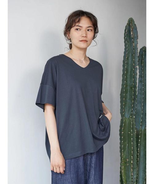 AMERICAN HOLIC(アメリカンホリック)の「ハイクオリティコットン両Vネックカットプルオーバー① *〇(Tシャツ/カットソー・レディース・ブラック/オフホワイト/グリーン/モカ/ブラック系その他4/ブルー系その他2/ネイビー・M/L)」の1枚目の写真