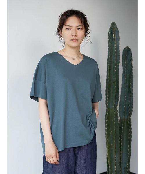AMERICAN HOLIC(アメリカンホリック)の「ハイクオリティコットン両Vネックカットプルオーバー① *〇(Tシャツ/カットソー・レディース・ブラック/オフホワイト/グリーン/モカ/ブラック系その他4/ブルー系その他2/ネイビー・M/L)」の6枚目の写真