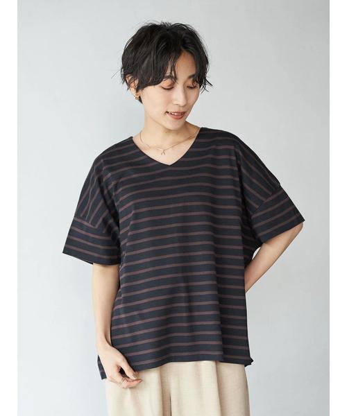 AMERICAN HOLIC(アメリカンホリック)の「ハイクオリティコットン両Vネックカットプルオーバー① *〇(Tシャツ/カットソー・レディース・ブラック/オフホワイト/グリーン/モカ/ブラック系その他4/ブルー系その他2/ネイビー・M/L)」の4枚目の写真