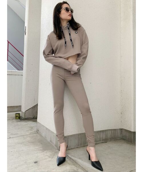 DC(ディーシー)の「DC×GYDA GRAPHIC LEGGINS(その他パンツ・レディース・ブラック/ベージュ・SMALL)」の3枚目の写真