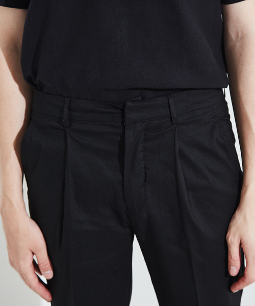 lideal（リデアル）の「【別注/Lideal】 PETAL 1プリーツ リネンソロテックパンツ（スラックス・メンズ・ブラック/グレー・31/28/30/32/29）」の6枚目の写真