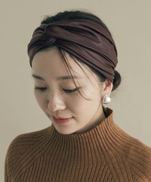 SMELLY（スメリー）の「フェイクレザーヘアターバン（ヘアバンド）」