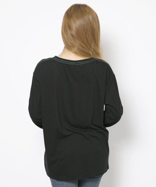 X-girl（エックスガール）の「TRUST L/S BIG TEE（Tシャツ/カットソー・レディース・ホワイト/ブラック・1/2）」の6枚目の写真