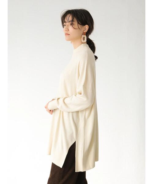 AMERICAN HOLIC（アメリカンホリック）の「モックネックゆるニットチュニック　＊（ニット/セーター・レディース・チャコールグレー/ベージュ/ブルー/アイボリー/テラコッタ・FREE）」の19枚目の写真