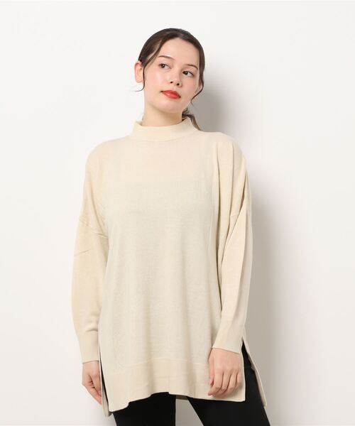 AMERICAN HOLIC（アメリカンホリック）の「モックネックゆるニットチュニック　＊（ニット/セーター・レディース・チャコールグレー/ベージュ/ブルー/アイボリー/テラコッタ・FREE）」の8枚目の写真