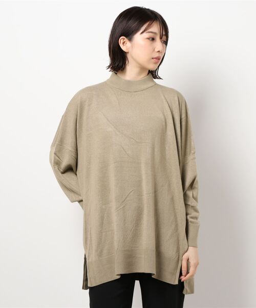 AMERICAN HOLIC（アメリカンホリック）の「モックネックゆるニットチュニック　＊（ニット/セーター・レディース・チャコールグレー/ベージュ/ブルー/アイボリー/テラコッタ・FREE）」の11枚目の写真