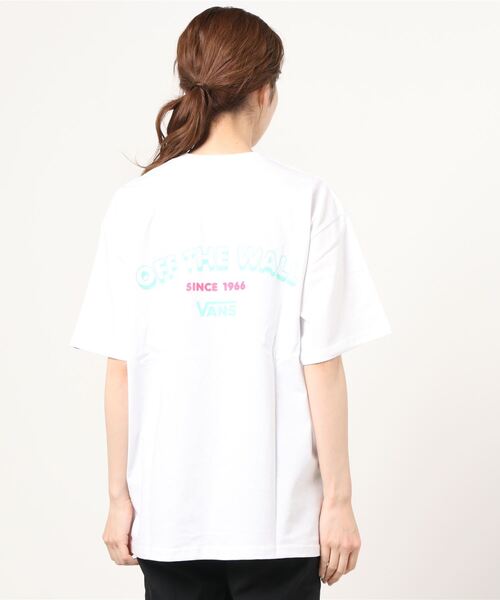 VANS(バンズ)の「VANS/バンズ ビッグシルエット バックプリントTシャツ 121R3010200(Tシャツ/カットソー・レディース・ホワイト/ブラック/パープル・S/M)」の6枚目の写真