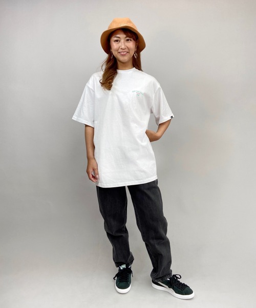 VANS(バンズ)の「VANS/バンズ ビッグシルエット バックプリントTシャツ 121R3010200(Tシャツ/カットソー・レディース・ホワイト/ブラック/パープル・S/M)」の18枚目の写真