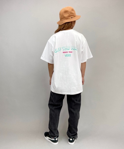 VANS(バンズ)の「VANS/バンズ ビッグシルエット バックプリントTシャツ 121R3010200(Tシャツ/カットソー・レディース・ホワイト/ブラック/パープル・S/M)」の17枚目の写真