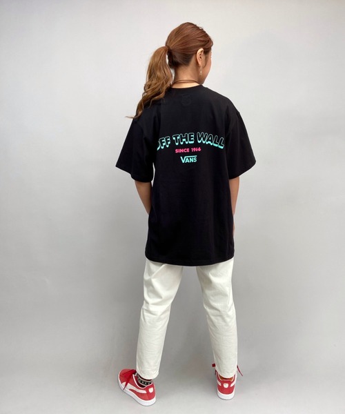VANS(バンズ)の「VANS/バンズ ビッグシルエット バックプリントTシャツ 121R3010200(Tシャツ/カットソー・レディース・ホワイト/ブラック/パープル・S/M)」の22枚目の写真