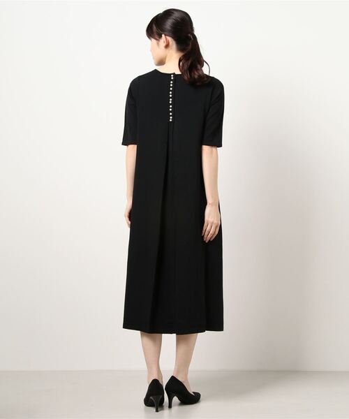 PICCIN（ピッチン）の「バックパールボタンニットワンピース