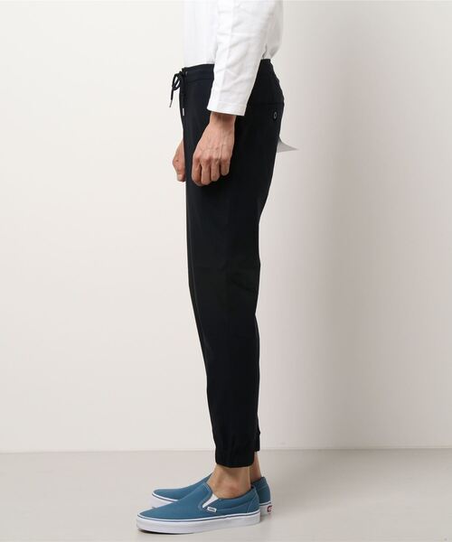 JUNRED（ジュンレッド）の「スーパーストレッチクリーンジョガーパンツ（チノパンツ・メンズ・ベージュ/ネイビー/ブラック・LL/L/M）」の4枚目の写真