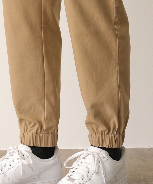 JUNRED（ジュンレッド）の「スーパーストレッチクリーンジョガーパンツ（チノパンツ・メンズ・ベージュ/ネイビー/ブラック・LL/L/M）」の19枚目の写真