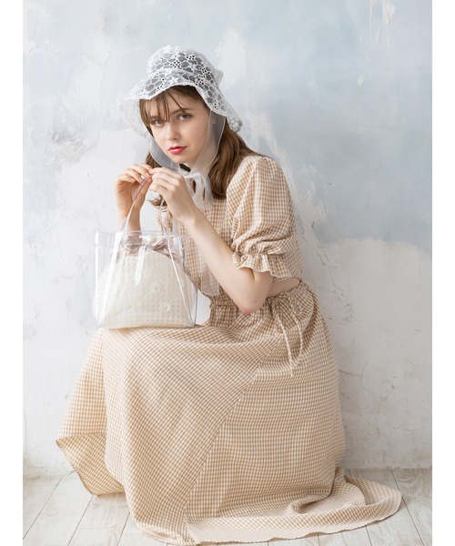 Honey Salon（ハニーサロン）の「フラワービニールバッグ（ハンドバッグ・レディース・ブラック/ベージュ・FREE）」の4枚目の写真