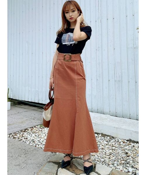 RESEXXY(リゼクシー)の「配色ステッチマーメイドスカート(スカート・レディース・オフホワイト/ブラック/オレンジ/ベージュ・FREE)」の13枚目の写真