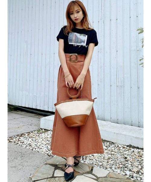 RESEXXY(リゼクシー)の「配色ステッチマーメイドスカート(スカート・レディース・オフホワイト/ブラック/オレンジ/ベージュ・FREE)」の7枚目の写真