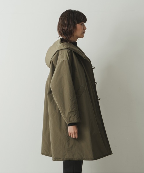 kha:ki（カーキ）の「「KHA:KI / カーキ」リバーシブルストライプキルティングコート（ミリタリージャケット・レディース・カーキ/アイボリー/ブラック・1/2）」の15枚目の写真