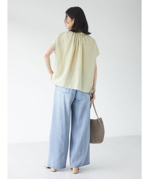 Green Parks(グリーンパークス)の「・ELENCARE DUE 多釦ギャザーブラウス*(シャツ/ブラウス・レディース・ブラック/オフホワイト/イエロー/オレンジ・FREE)」の9枚目の写真